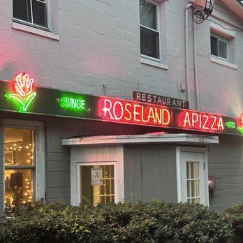 Roseland Apizza - Front so cute - Pizza Near Me - Derby, Connecticut