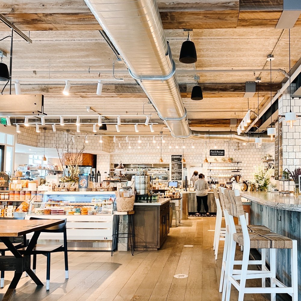 The Grocer's Table - Inside The Grocers Table - Cafes Near Me - Wayzata, Minnesota