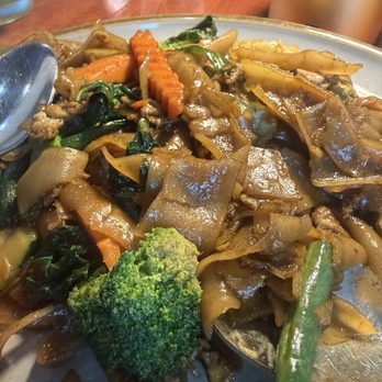 Chalong Thai Street Kitchen - Pad See Ew - Thai Near Me - Las Vegas, Nevada Chalong Thai Street Kitchen - Pad See Ew - Thai Near Me - Las Vegas, Nevada