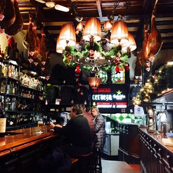 Los Caracoles - Bar - Spanish Near Me - Barcelona, B Los Caracoles - Bar - Spanish Near Me - Barcelona, B