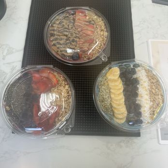Live Fresh Cold Pressed Juice + Smoothie Bar - Smoothie bowls - Juice Bars & Smoothies Near Me - Pittsburgh, Pennsylvania