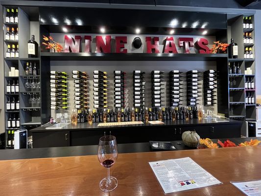 Nine Hats Wines by null