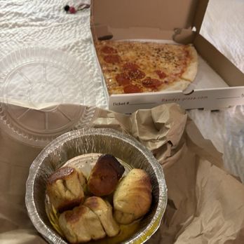 Randy's Pizza - Garlic knots and 2 slice combo - Pizza Near Me - Durham, North Carolina Randy's Pizza - Garlic knots and 2 slice combo - Pizza Near Me - Durham, North Carolina