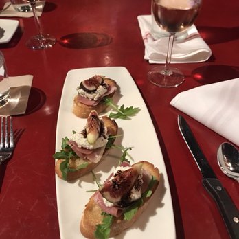 Red Table - bruschetta with ricotta cheese and fig - Gastropubs Near Me - Huntington Beach, California