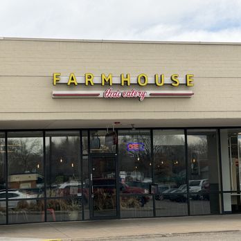 Farmhouse Thai Eatery - Thai Near Me - Lakewood, Colorado Farmhouse Thai Eatery - Thai Near Me - Lakewood, Colorado