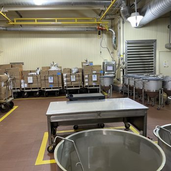 Budweiser Brewery Experience - Hops - Beer Tours Near Me - Saint Louis, Missouri Budweiser Brewery Experience - Hops - Beer Tours Near Me - Saint Louis, Missouri