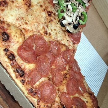 Ameci Pizza Kitchen- Burbank - Pizza Near Me - Burbank, California