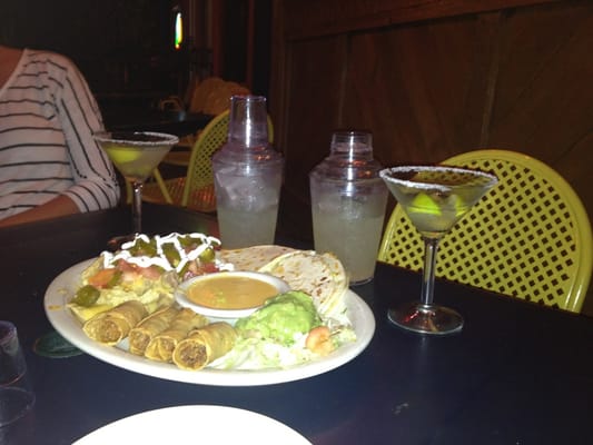 El Mercado Backstage by null