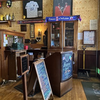 Jack Quinn's - American Near Me - Colorado Springs, Colorado