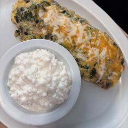 Beas Omelette with cottage cheese and toast Beas Omelette with cottage cheese and toast