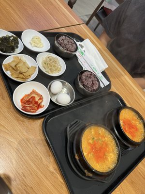 Omma Tofu House by null