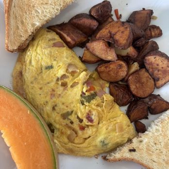 The Dune Deck Cafe - Western Omelette - Breakfast & Brunch Near Me - Lantana, Florida The Dune Deck Cafe - Western Omelette - Breakfast & Brunch Near Me - Lantana, Florida