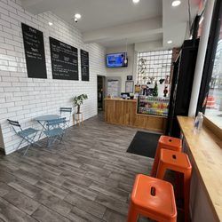 Burger Queens - Cute atmosphere and very clean