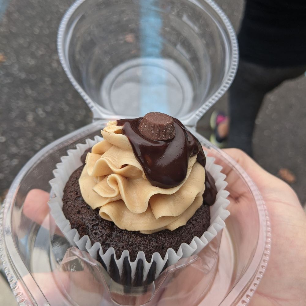 Sunflour Bakeshop - Cupcakes Near Me - Marlton, New Jersey Sunflour Bakeshop - Cupcakes Near Me - Marlton, New Jersey
