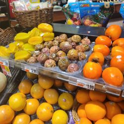 Tops Markets - Fruit was rotten! Disgusting!!!!