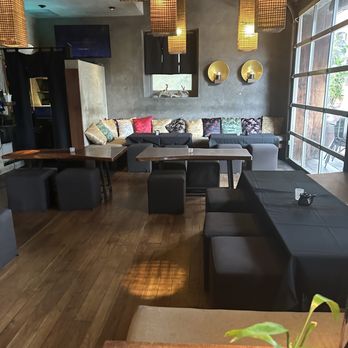 Sushi Roku - Insides seating area - Sushi Bars Near Me - Pasadena, California Sushi Roku - Insides seating area - Sushi Bars Near Me - Pasadena, California