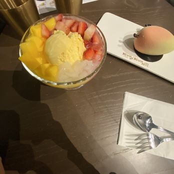 Mango Mango Dessert - Strawberry mango juice sago & lychee jelly w. Mango ice cream - Desserts Near Me - Edison, New Jersey Mango Mango Dessert - Strawberry mango juice sago & lychee jelly w. Mango ice cream - Desserts Near Me - Edison, New Jersey