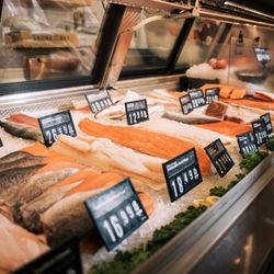 Willy Street - East - Fresh seafood.