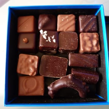 Fabrice Gillotte - assortiments de chocolats fins Fabrice Gillotte - Chocolatiers & Shops Near Me - Dijon, 21