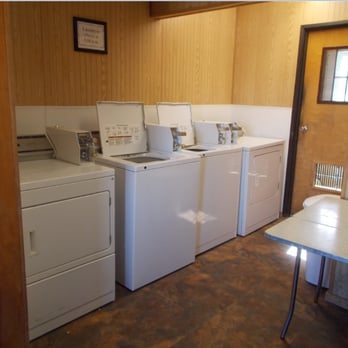 Two Rivers Inn - Hotels Near Me - Jamestown, North Dakota