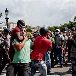 Cubamax Travel - Represion de la tirania narcocastrista-comunista el dia 11/7/2021 cuando el pueblo gritó LIBERTAD. Busquen video en Google sobre ese dia.