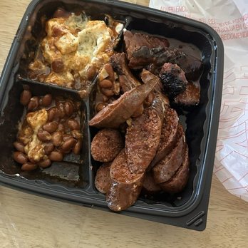 Tommy's BBQ - 2 way link and brisket - Barbeque Near Me - Hercules, California