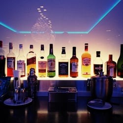 British Airways Lounge - Lots of drinking options, sure to please everyone.