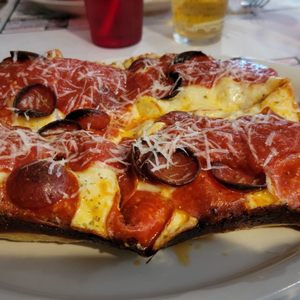 RODNEY’S RESTAURANT AND LOUNGE - Updated October 2025 - 43 Photos & 127 ...