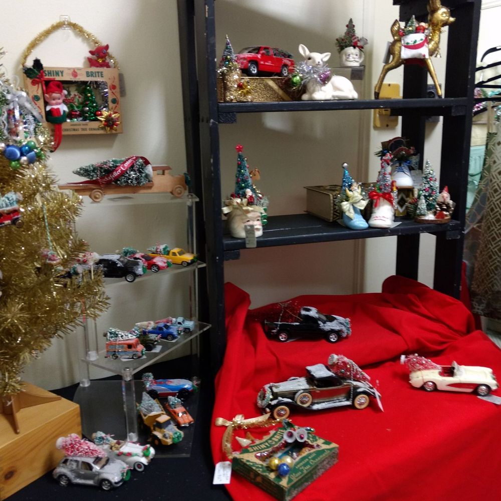 Handmade Holiday Shop - Vintage Christmas decorations by Madame Fifi's Emporium, Ashley Williams, artist. - Pop-up Shops Near Me - Hot Springs, Arkansas Handmade Holiday Shop - Vintage Christmas decorations by Madame Fifi's Emporium, Ashley Williams, artist. - Pop-up Shops Near Me - Hot Springs, Arkansas