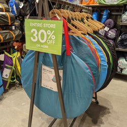 Mountain Warehouse - Pop up tents
