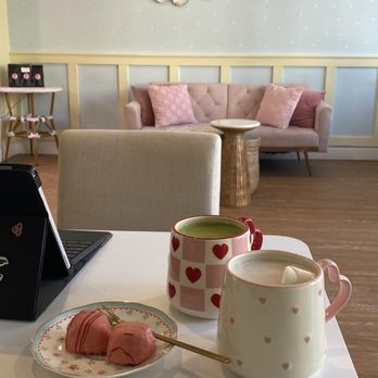 Empress Coffee & Cocktails - Hot chocolate, matcha, strawberry tea cake - Coffee & Tea Near Me - Gaithersburg, Maryland