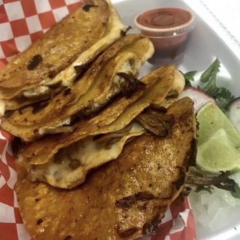 Birotes Tortas Ahogadas - Birria Tacos - Mexican Near Me - San Antonio, Texas