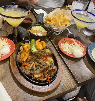 Guy Fieris El Burro Borracho by null