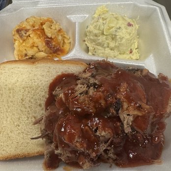 The Purple Pig BBQ - Brisket plate w/ potato salad and Mac and cheese - Barbeque Near Me - Schertz, Texas The Purple Pig BBQ - Brisket plate w/ potato salad and Mac and cheese - Barbeque Near Me - Schertz, Texas