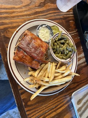 Elliott's BBQ Lounge by null