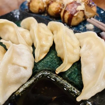Musashiya Ramen - Gyoza 6 Piece Takoyaki - Ramen Near Me - Chicago, Illinois Musashiya Ramen - Gyoza 6 Piece Takoyaki - Ramen Near Me - Chicago, Illinois
