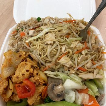 Lucky 15 Chinese Restaurant - a take out container with noodles and vegetables - Chinese Near Me - Lac la Biche, Alberta Lucky 15 Chinese Restaurant - a take out container with noodles and vegetables - Chinese Near Me - Lac la Biche, Alberta