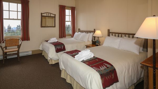 Paradise Inn by null