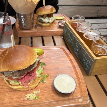 Finney's Crafthouse - Burbank - The Finney Burger & Black Truffle Burger - New American Near Me - Burbank, California
