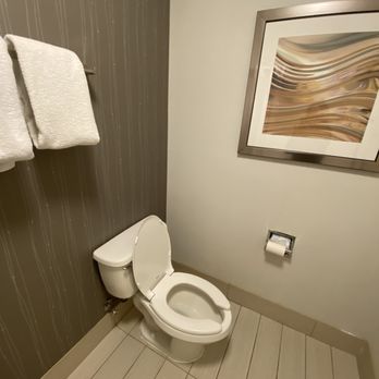 Courtyard by Marriott Dayton North - Bathroom was clean. - Hotels Near Me - Dayton, Ohio Courtyard by Marriott Dayton North - Bathroom was clean. - Hotels Near Me - Dayton, Ohio