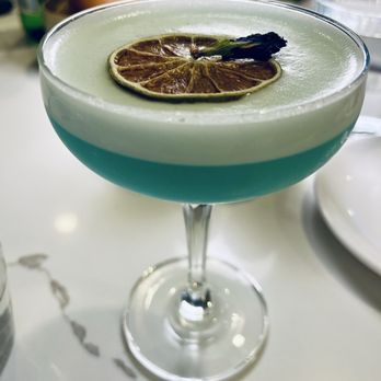 Mia Restaurant & Bar - Sapphire cocktail - Italian Near Me - Roseville, California