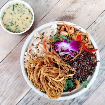 Crushcraft Thai Eats - Skinny Bitch Salad and the Cup of Tom Kha Gai Soup with Entrée - Thai Near Me - Dallas, Texas