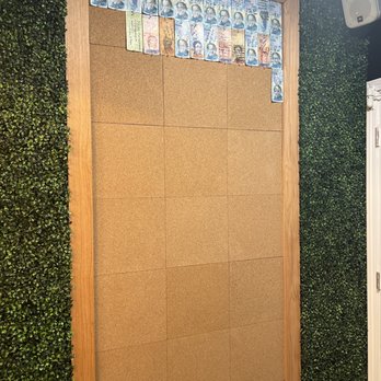 Rica Arepa - Mural being built with Venezuelan bills - Venezuelan Near Me - Chicago, Illinois Rica Arepa - Mural being built with Venezuelan bills - Venezuelan Near Me - Chicago, Illinois