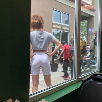 Nigel’s Good Food - Hanahan - Dance time on the patio - Soul Food Near Me - Hanahan, South Carolina