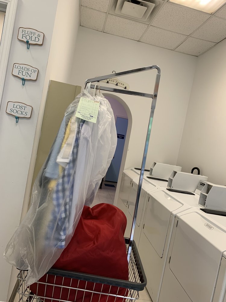 BUBBLES COIN LAUNDRY Updated August 2024 14 New Paltz Plz, New