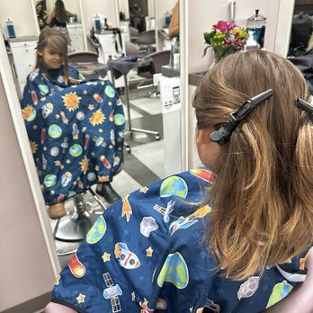 Salon Drew - Following a quick consultation with Jaidyn, he's ready for a little change! - Hair Salons Near Me - Long Beach, California Salon Drew - Following a quick consultation with Jaidyn, he's ready for a little change! - Hair Salons Near Me - Long Beach, California