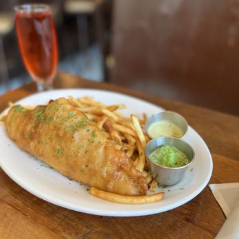 Cobblestone - Chicago - Fish & Chips - Modern European Near Me - Chicago, Illinois Cobblestone - Chicago - Fish & Chips - Modern European Near Me - Chicago, Illinois