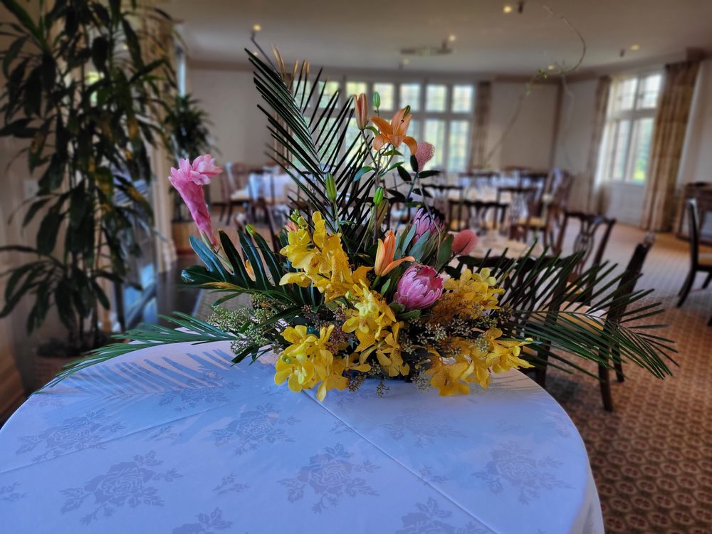 MONTCLAIR FLORIST Updated September 2024 75 Photos & 47 Reviews 2079 Mountain Blvd