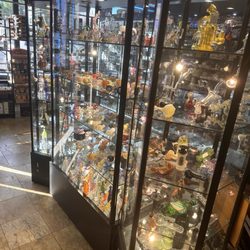 Saint Lucia's Smoke Shop - Heady glass