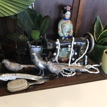 Malaya Tea Room - Tea Rooms Near Me - Alameda, California